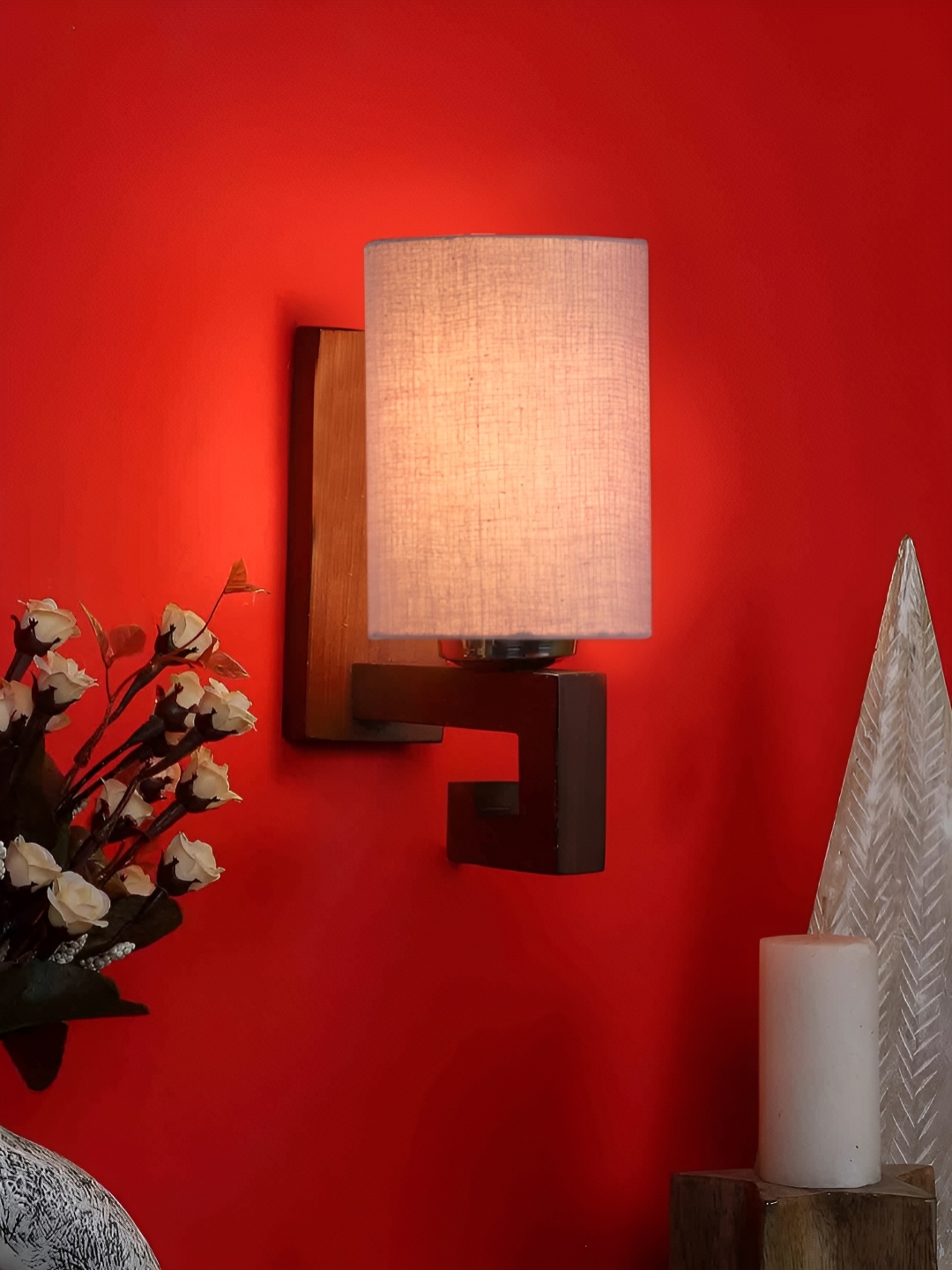 

Devansh Grey & Brown Wood Traditional Cylinder Shaped Wall Lamp