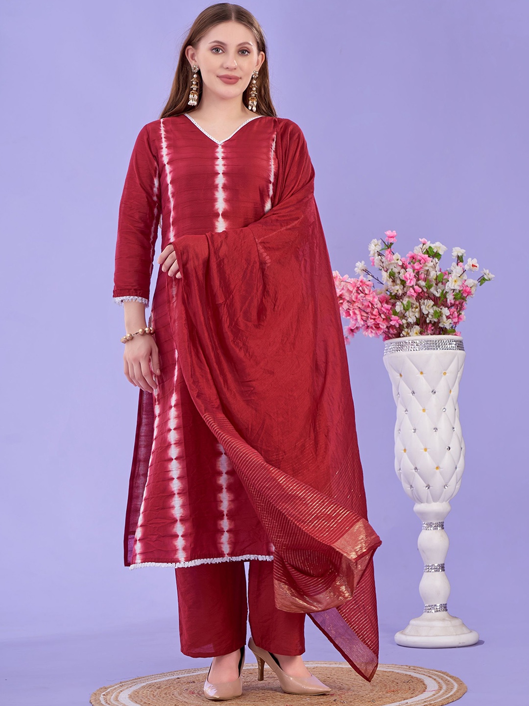 

HERE&NOW Tie & Dye V-Neck Straight Kurta With Trouser & Dupatta, Maroon