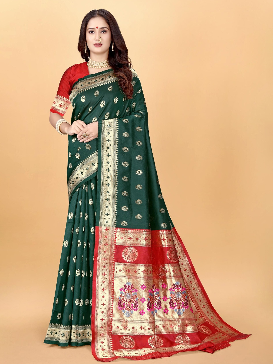

VenderVilla Woven Design Zari Paithani Saree, Green