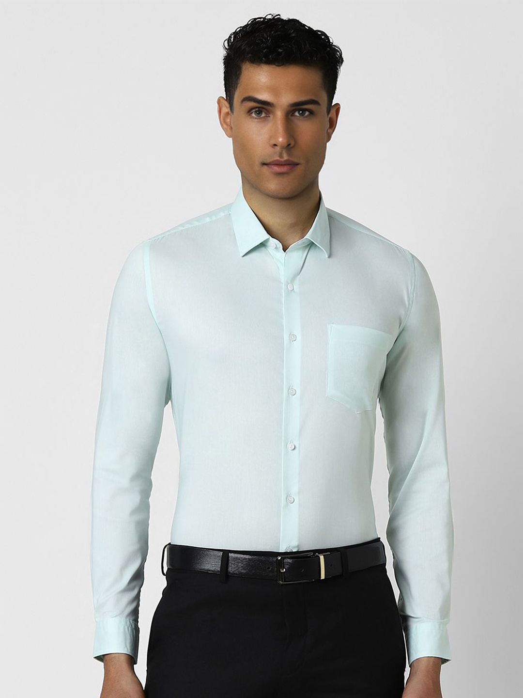 

Van Heusen Men Spread Collar Solid Cotton Slim Fit Formal Shirt, Green