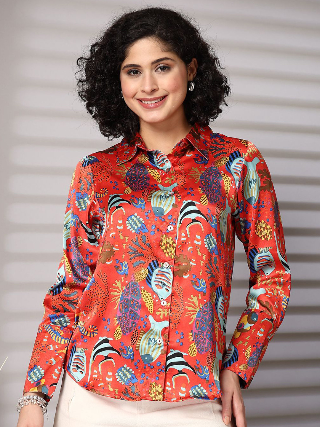 

plusS Women Standard Spread Collar Floral Printed Casual Shirt, Coral