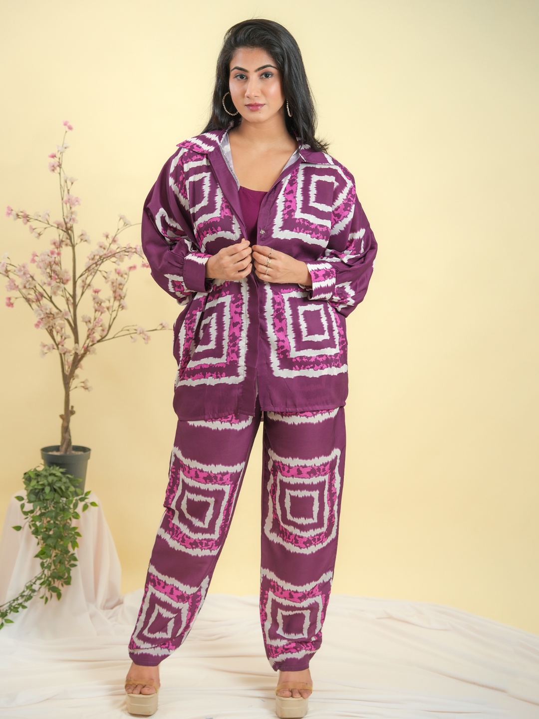 

GO BOUJEE Women Tie & Dye Printed Top, Jacket & Trousers Co-Ord Set, Purple