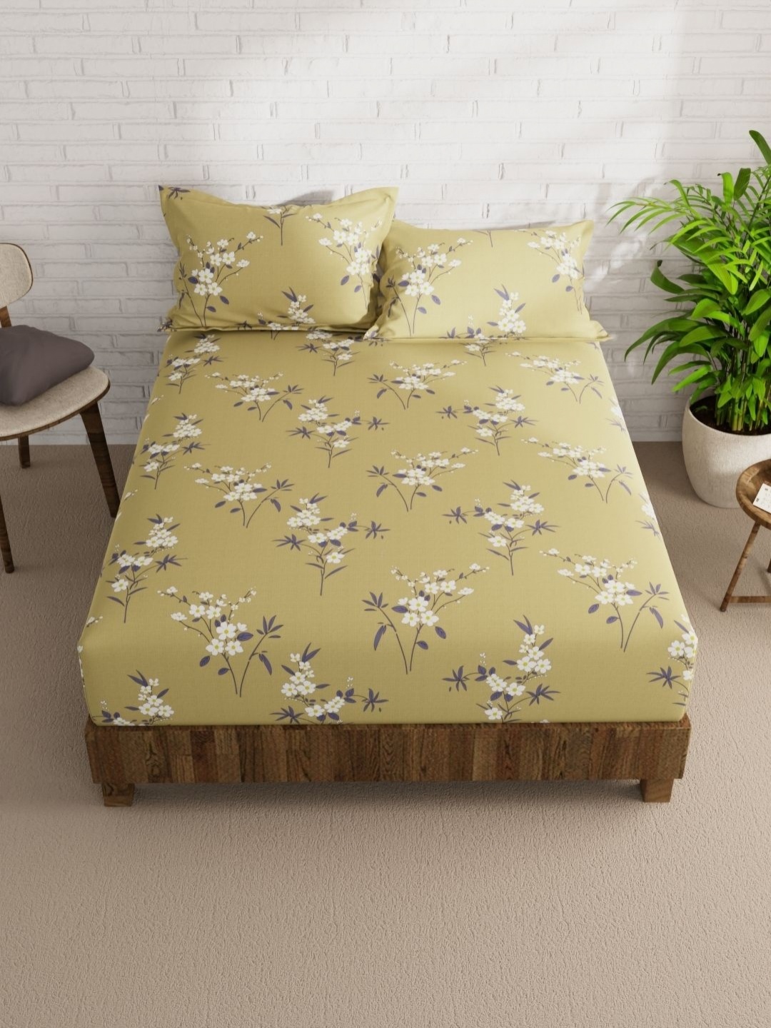 

KOPA Olive Green & White Floral 152 TC Queen Bedsheet with 2 Pillow Covers