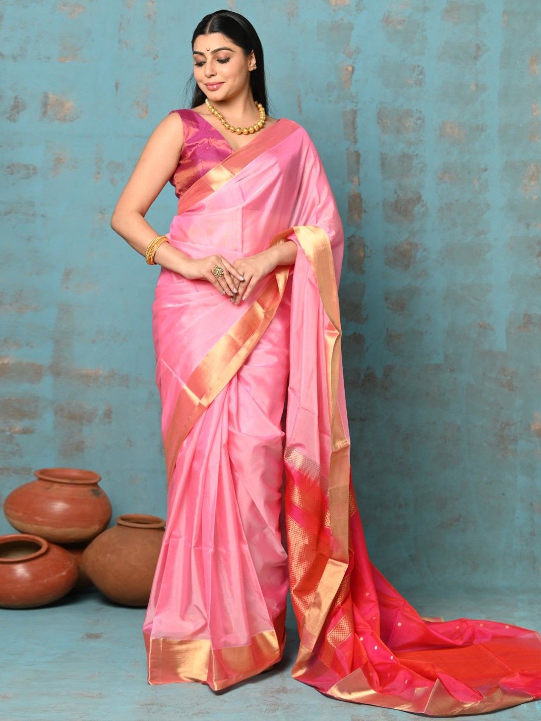 

Very Much Indian Zari Pure Linen Saree, Pink