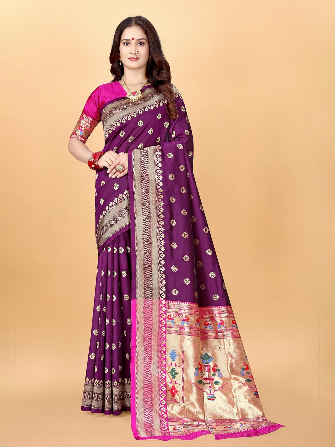 

VenderVilla Woven Design Zari Paithani Saree, Burgundy