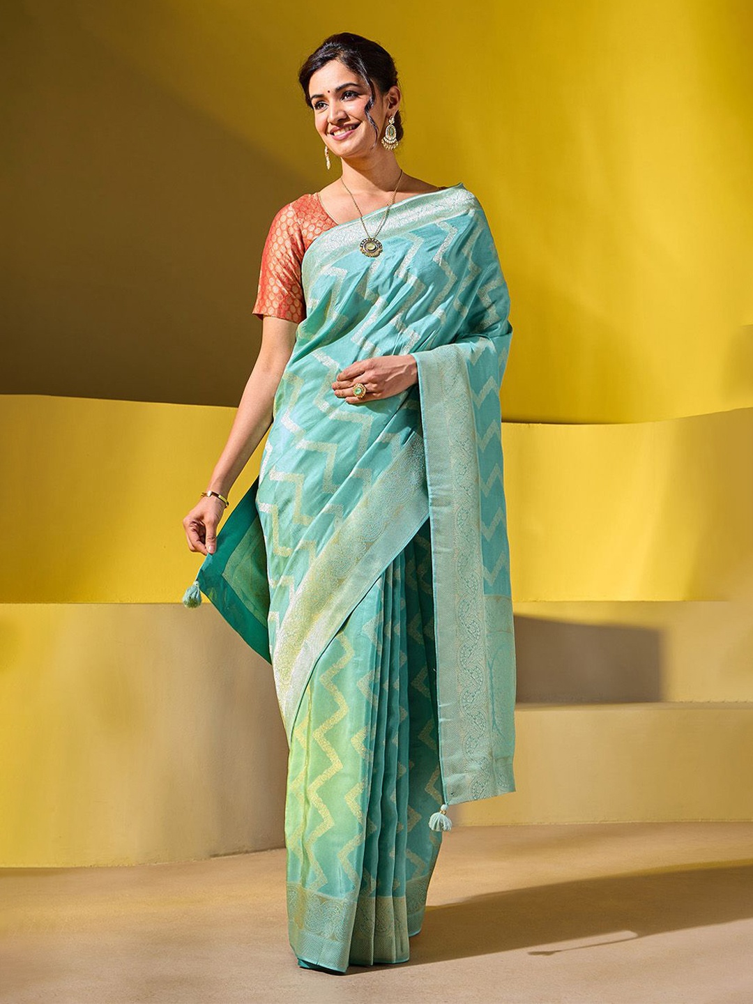 

Taneira Woven Design Zari Saree, Blue