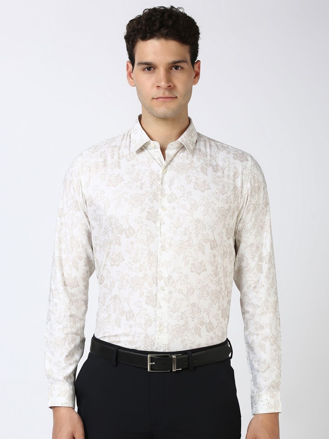 

Peter England Men Spread Collar Floral Printed Cotton Slim Fit Formal Shirt, White