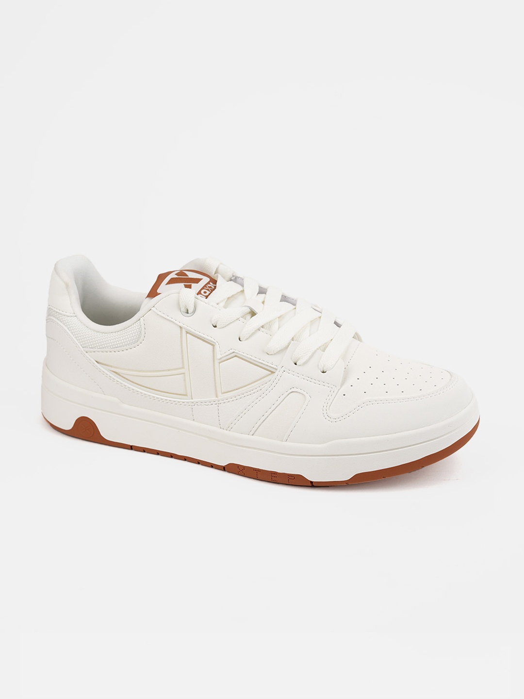 

Xtep Men Solid Sneakers, White
