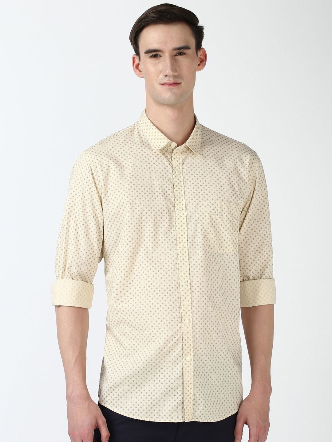 

Peter England Casuals Men Spread Collar Geometric Printed Cotton Slim Fit Casual Shirt, Beige