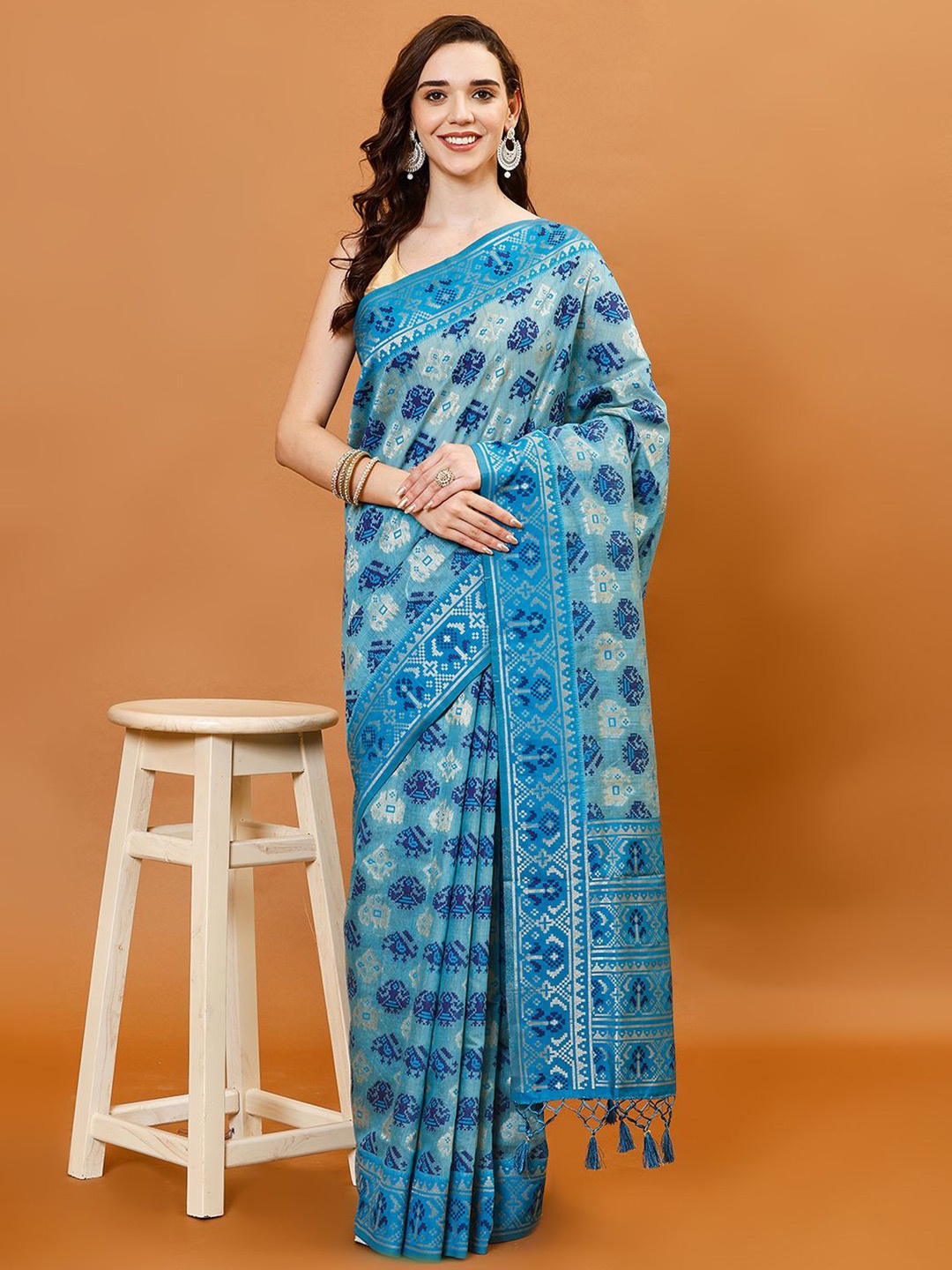 

Meena Bazaar Woven Design Zari Art Silk Saree with unstitched blouse piece, Blue