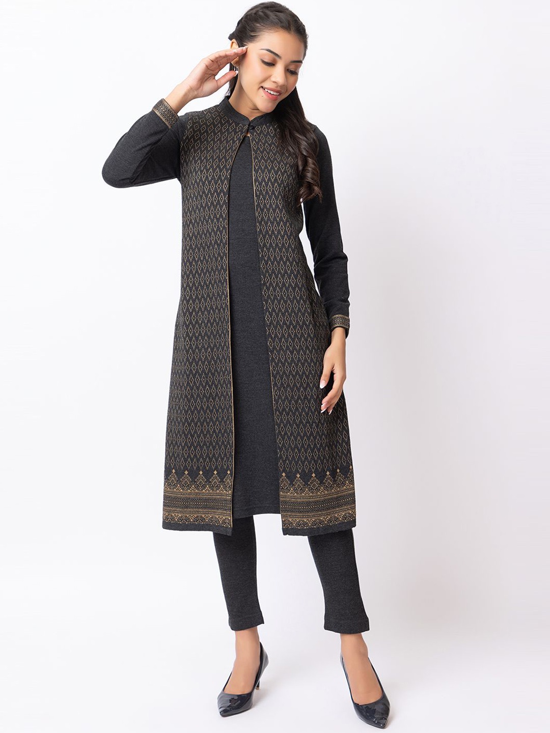 

KEIKO Ethnic Motifs Embroidered Kurta with Trouser, Charcoal