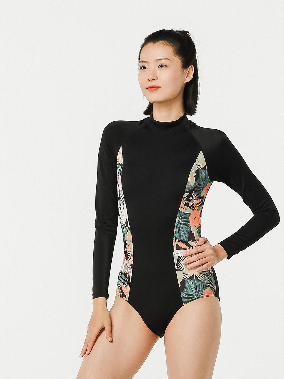 

OLAIAN By Decathlon Women High Neck Tropical Printed Swim Bodysuit, Black