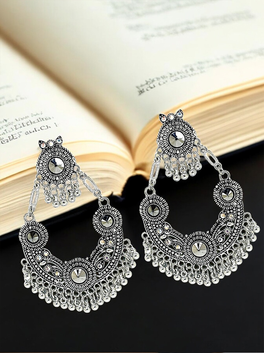 

9blings Silver Plated Stone Studded Teardrop Shaped Drop Earrings