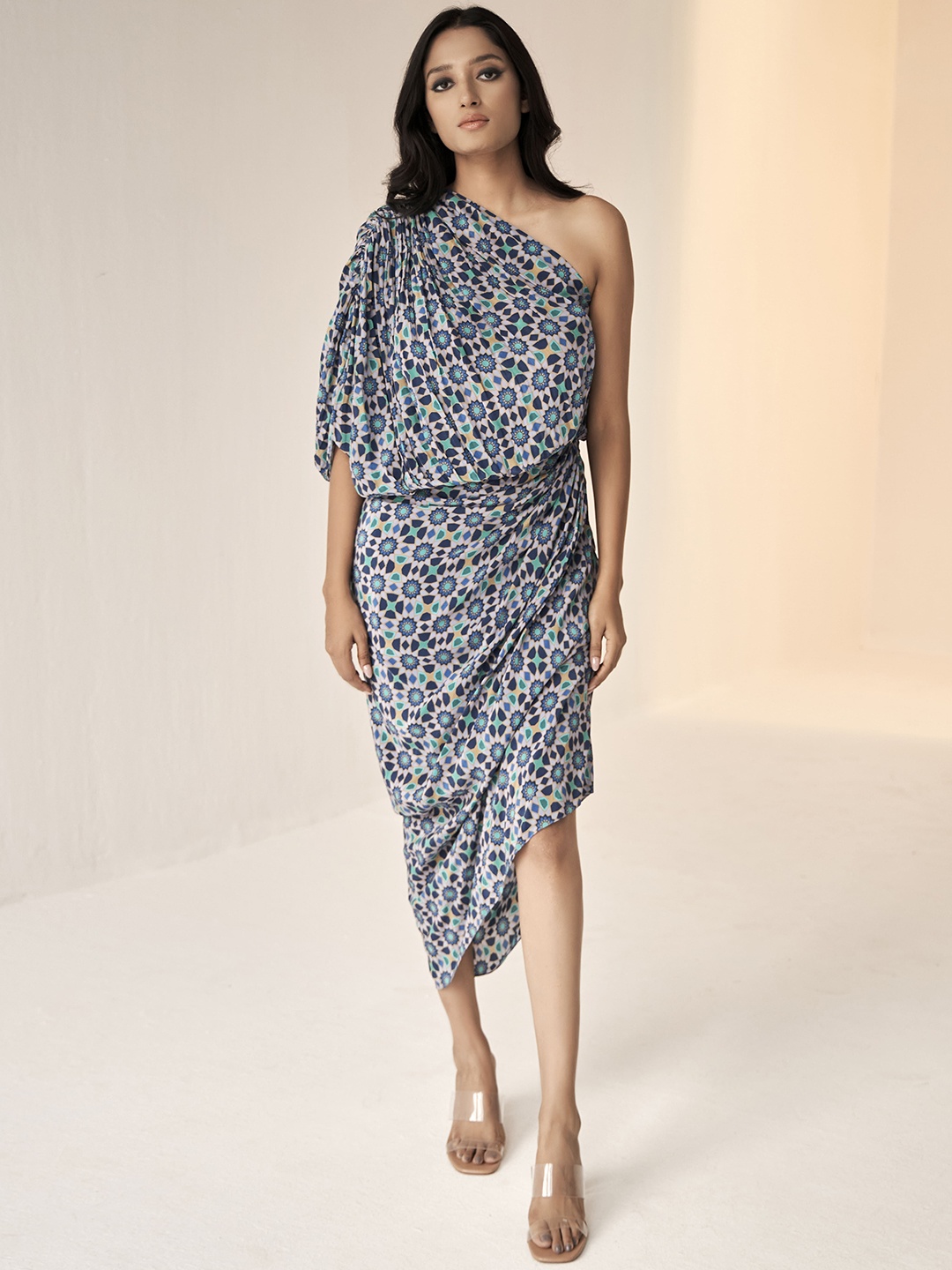 

BETRUE Women Print One Shoulder Crepe A-Line Midi Dress, Blue