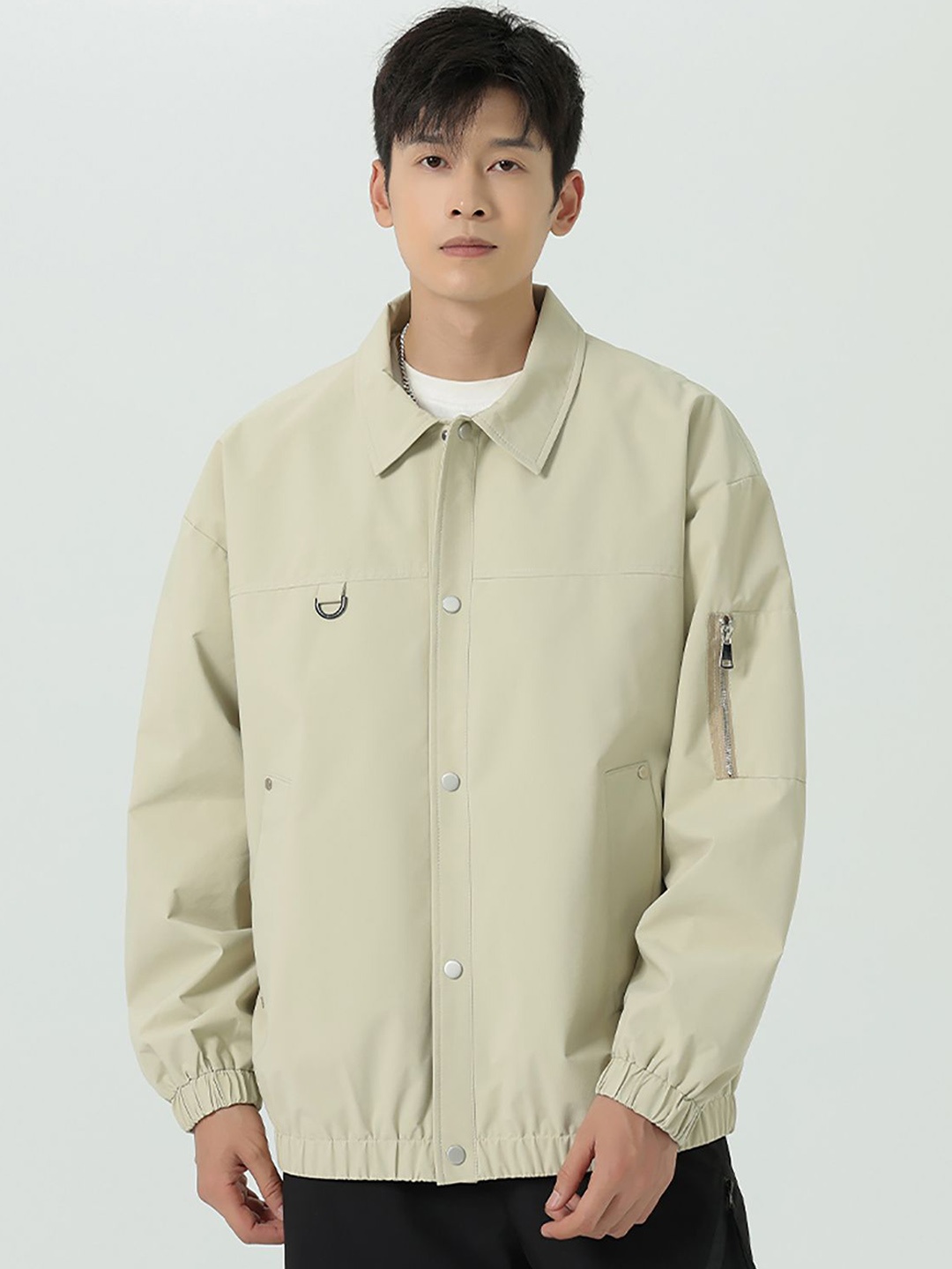 

StyleCast x Revolte Men Spread Collar Solid Casual Windcheater Jacket, Green