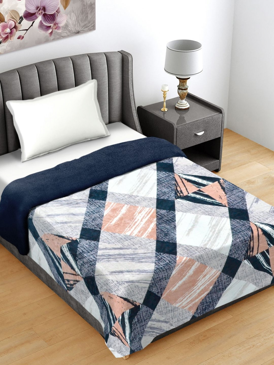 

FABINALIV Navy Blue & White Geometric Woollen 400 GSM Mild Winter Single Bed Comforter
