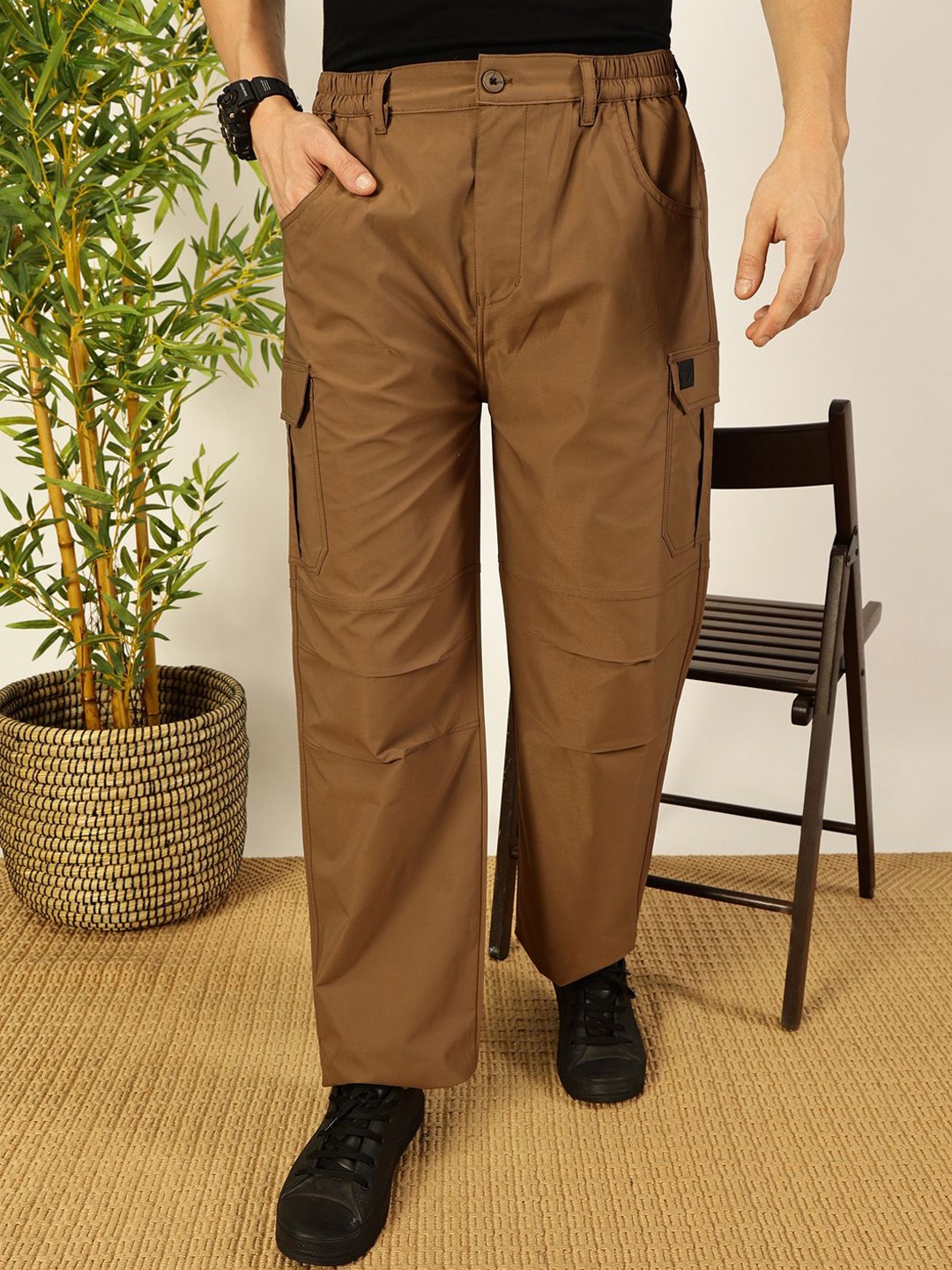 

Thomas Scott Men Smart Loose Fit Wrinkle Free Cargos Trouser, Brown