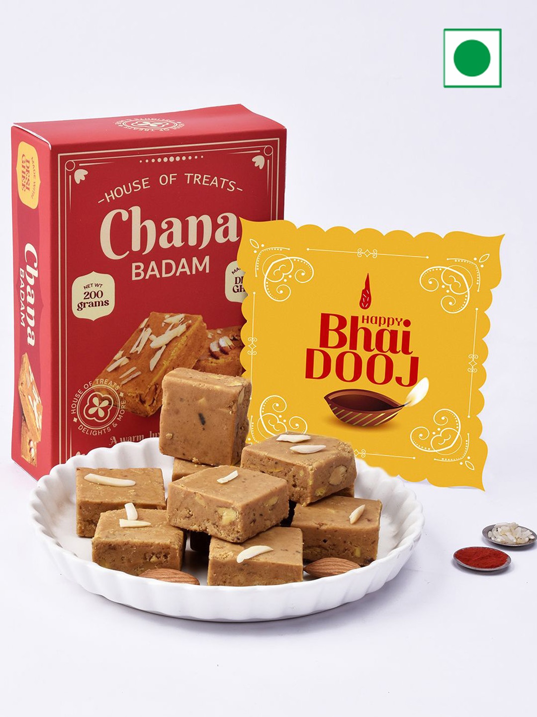 

RawFruit Set Of 2 Channa Badam Barfi & Greeting Card Gift Set - 200 g, Red