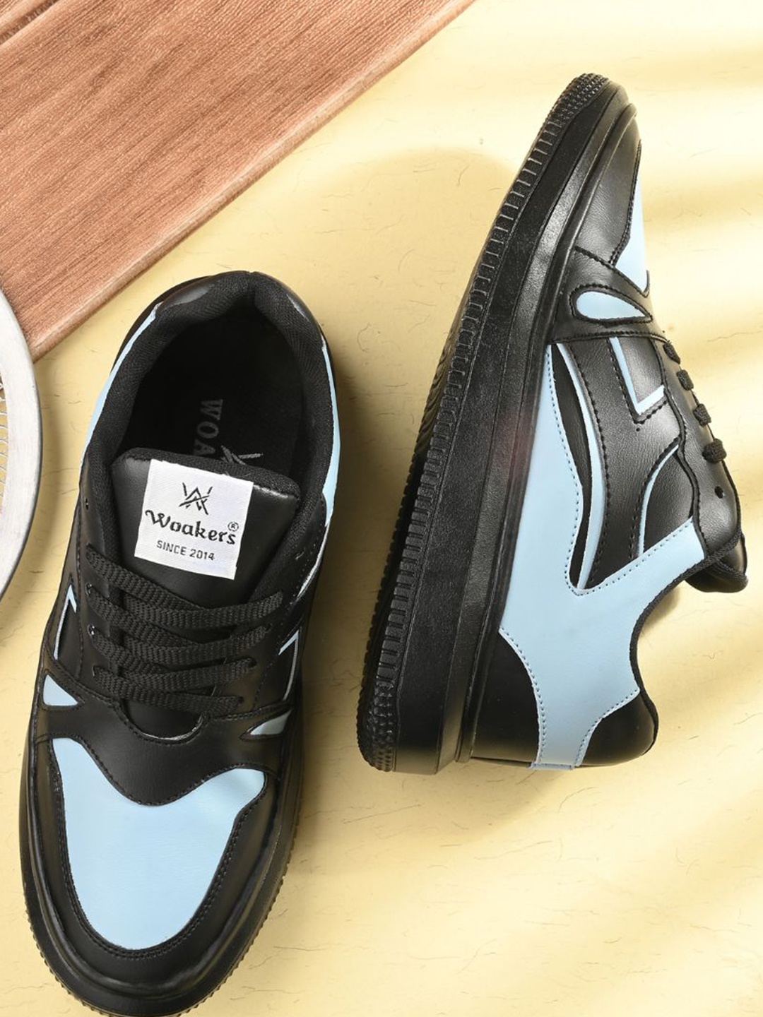

Woakers Men Sneakers, Turquoise blue
