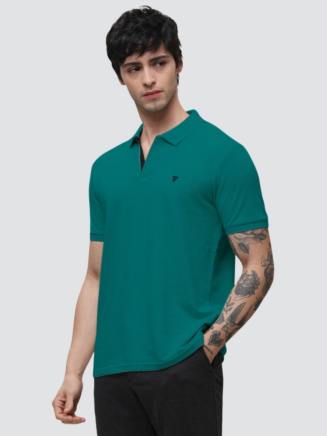 

Klub Fox Men Solid Polo Collar Cotton T-shirt, Green