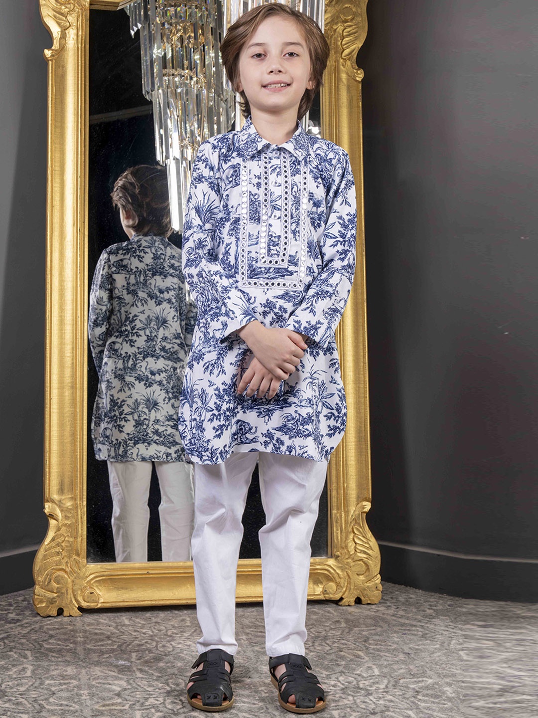 

HOITY MOPPET Boys Ethnic Motifs Printed Mirror Work Georgette Straight Kurta With Trousers, Blue