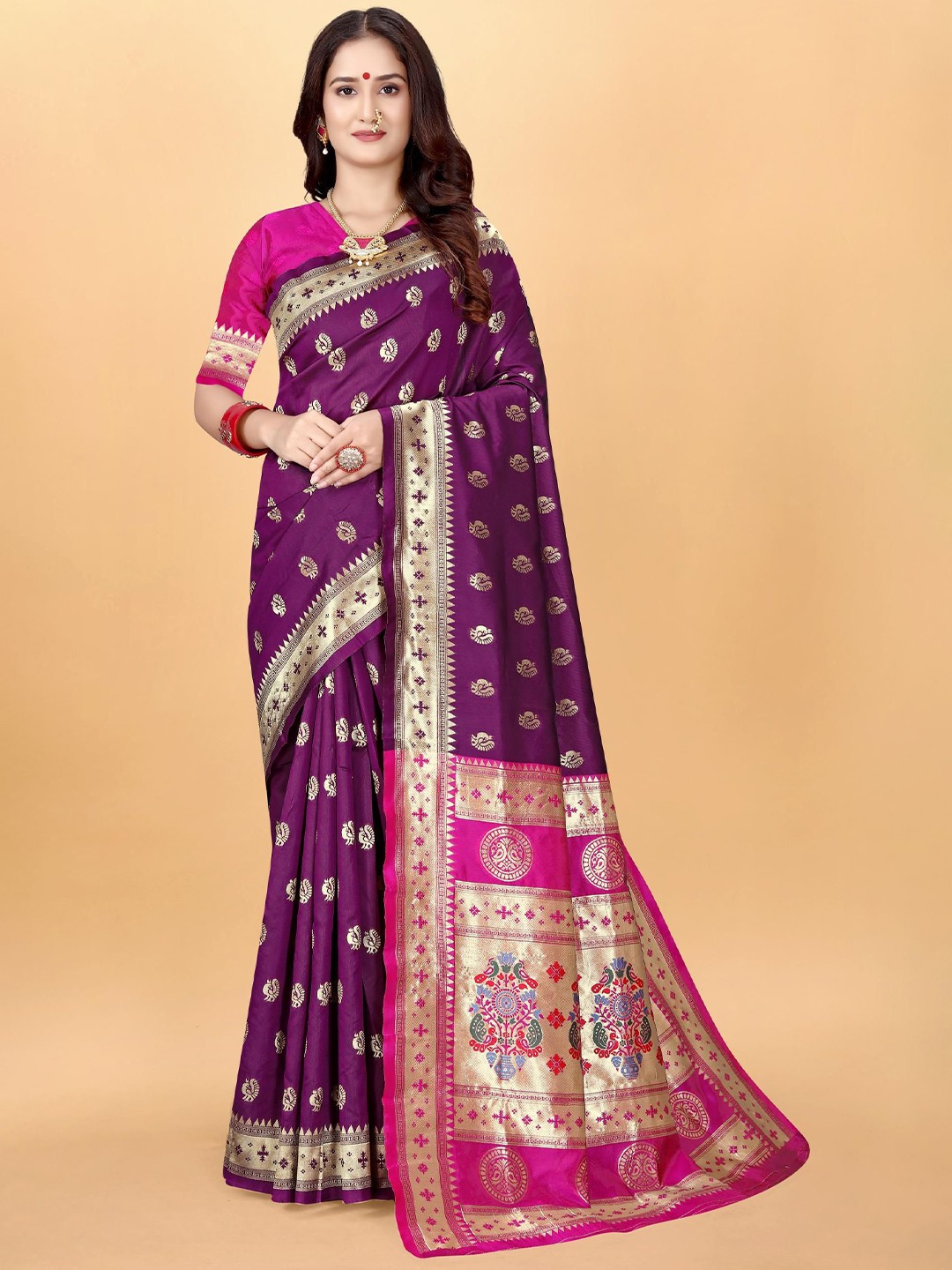 

VenderVilla Ethnic Motifs Woven Design Paithani Saree, Burgundy