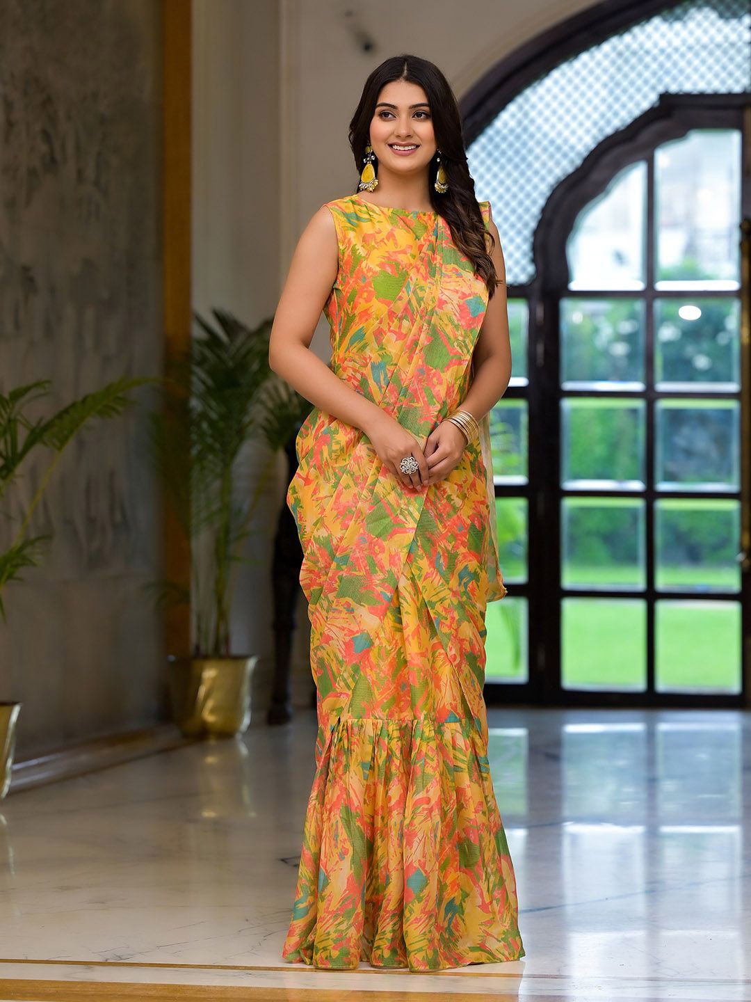 

Meena Bazaar Floral Poly Georgette Ready to Wear Saree, Mustard