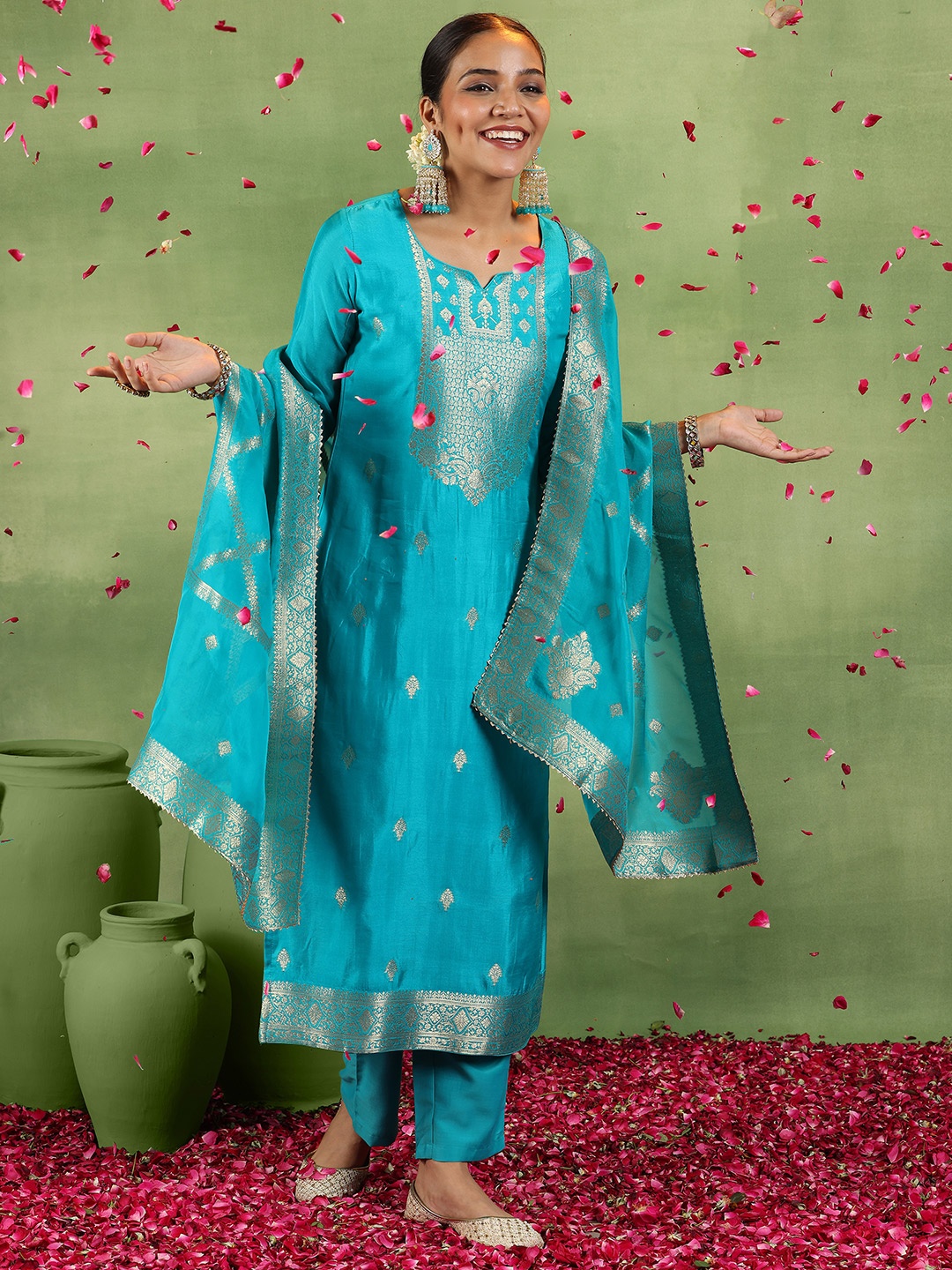 

Libas Ethnic Motifs Woven Design Zari Straight Kurta With Trousers & Dupatta, Green