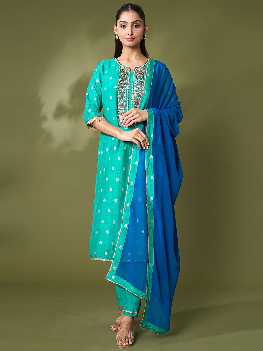 

Samyukta Singhani Floral Embroidered Straight Kurta with Trousers & Dupatta, Green