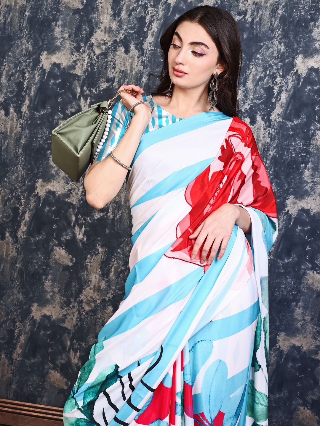 

P D Silk Mills Floral Pure Crepe Saree, White