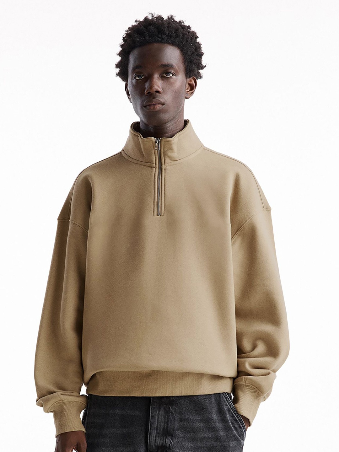 

MISCHIEF MONKEY Men Solid Mock Collar Pure Cotton Sweatshirt, Beige