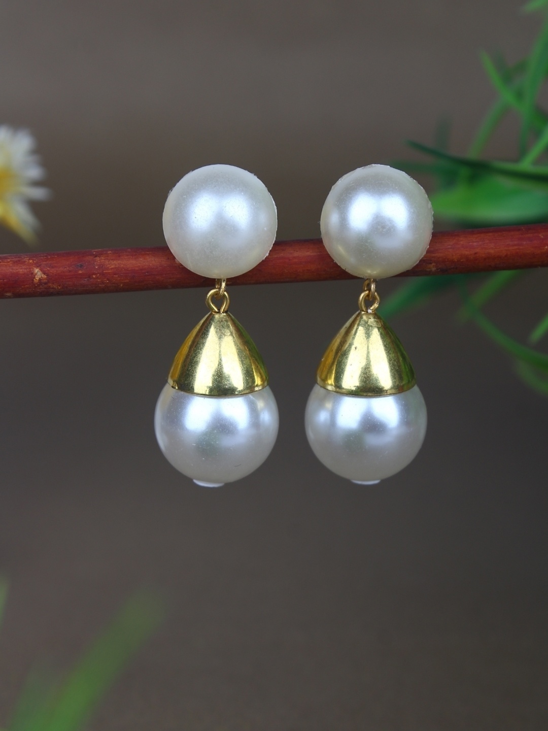 

KPOP Gold-Plated Beaded Contemporary Drop Earrings