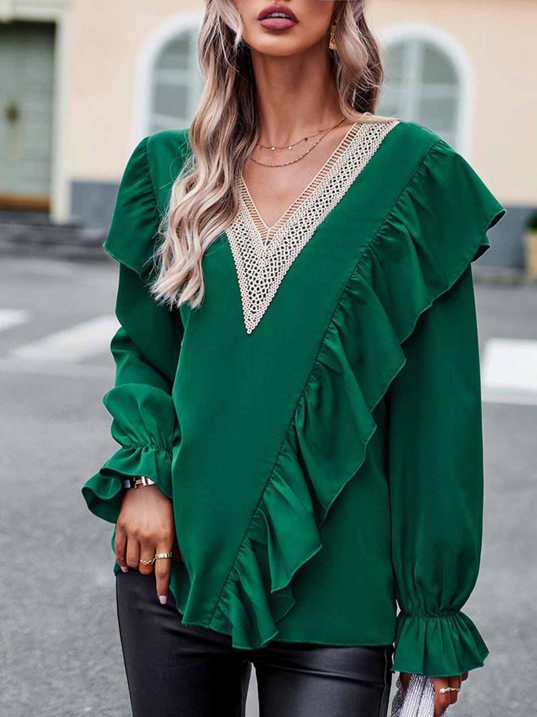 

StyleCast Women Solid V-Neck Top, Green