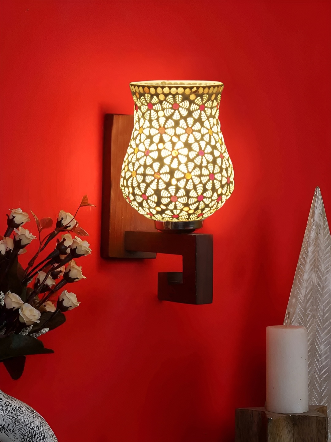 

Devansh White & Yellow Printed Wood Traditional Wall Lamp