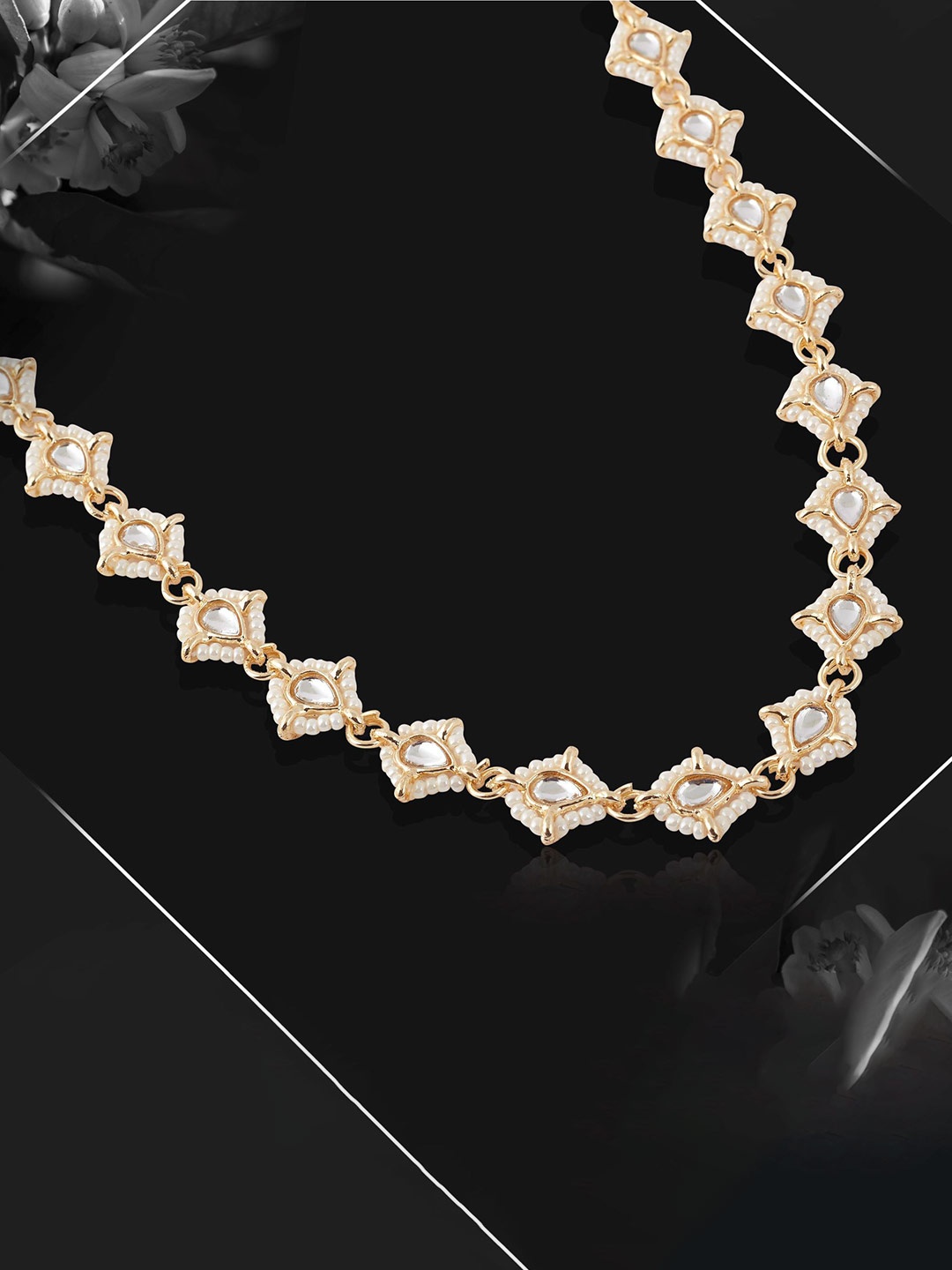 

Grlie Women Beaded Sheeshphool With Maang Tikka, Gold