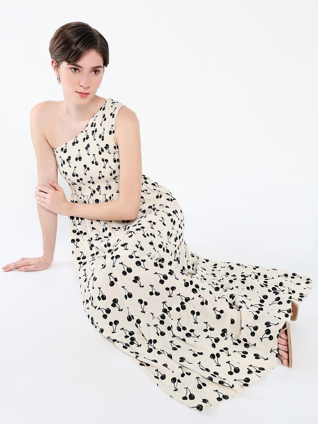 

SHOWOFF Women Print One Shoulder Crepe Fit & Flare Maxi Dress, Off white