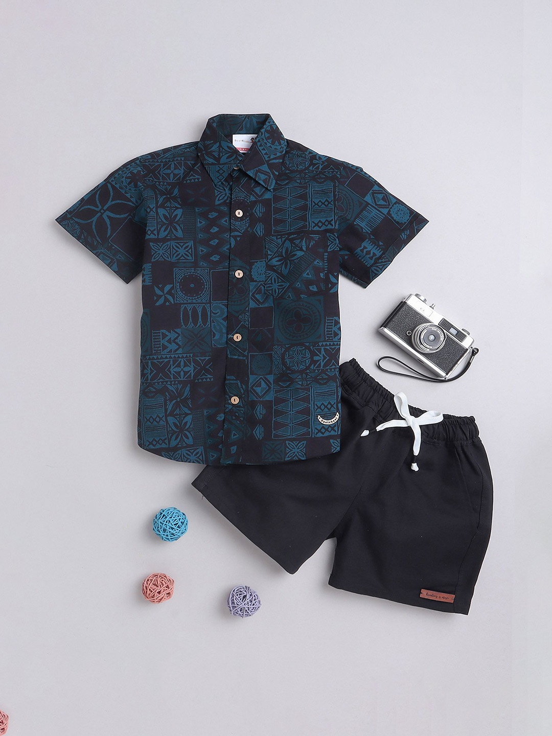 

BAATCHEET Boys Pure Cotton Printed Shirt with Shorts, Blue