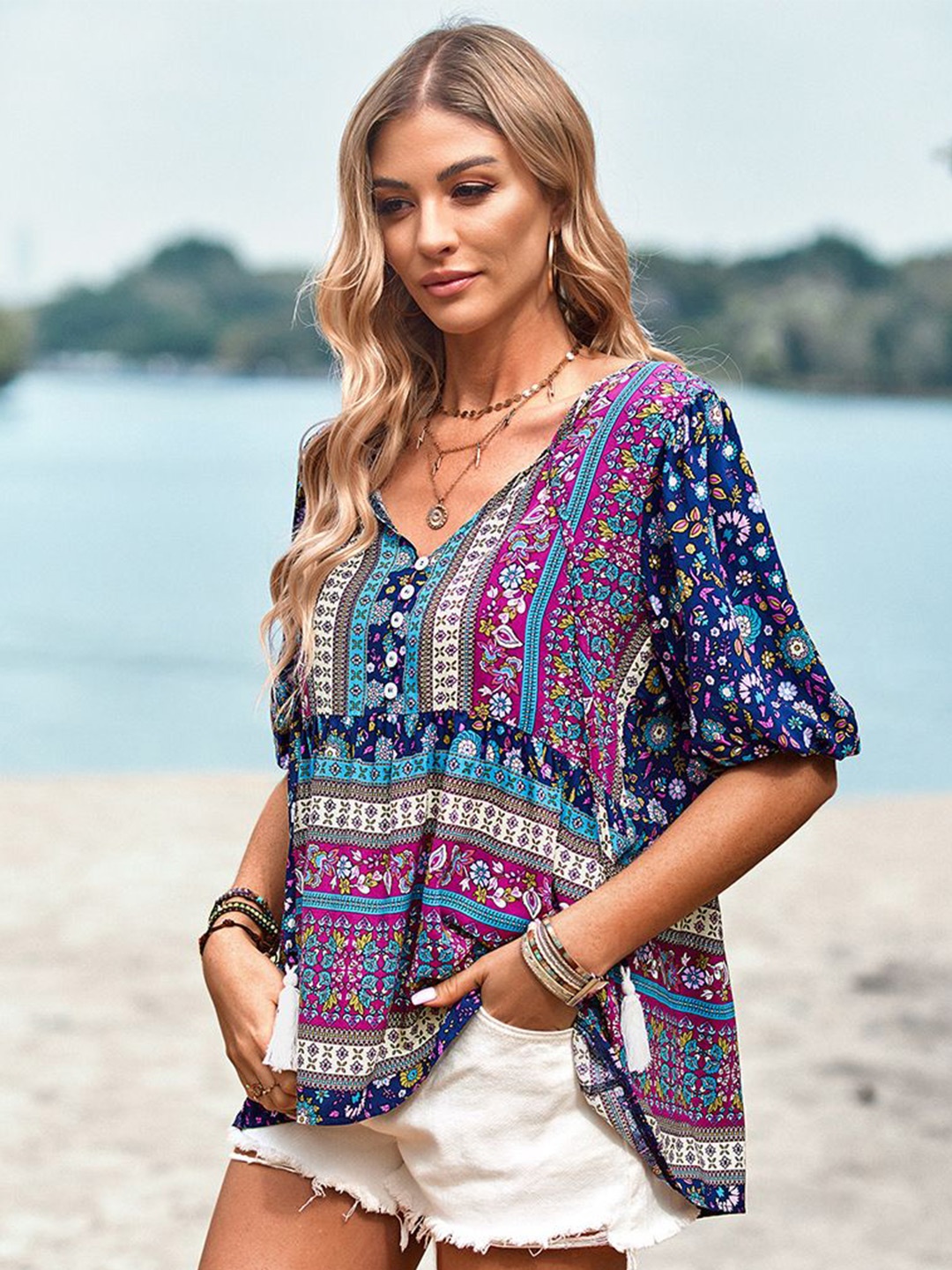 

StyleCast Women Floral Printed V-Neck Top, Blue
