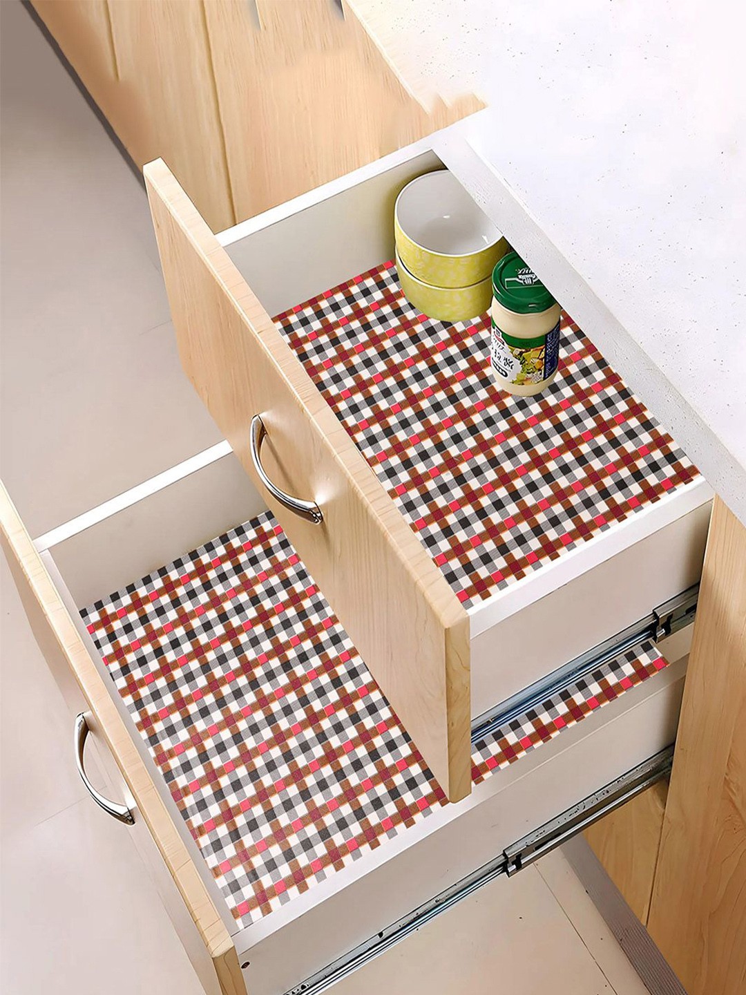 

Kuber Industries Red & White 2 Pieces Water Resistant Shelf Liner Organisers