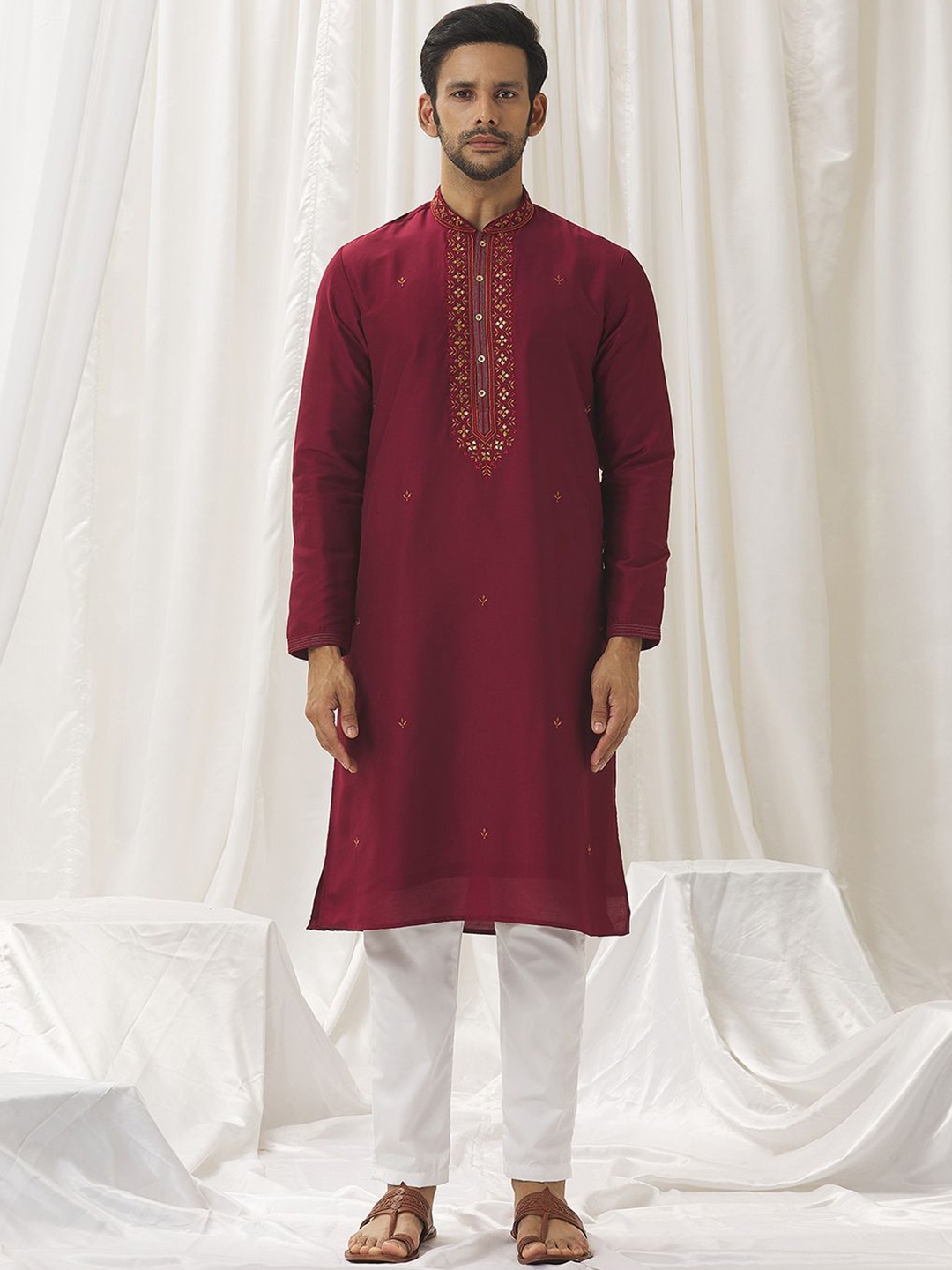 

Alaya Advani Floral Embroidered Mirror Work Silk Cotton Straight Kurta with Trousers, Maroon