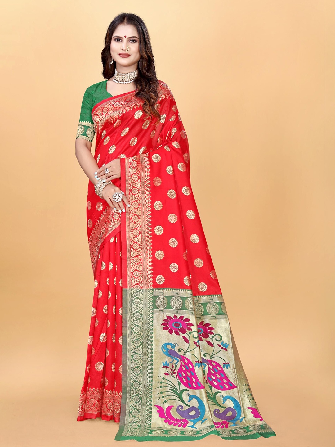 

VenderVilla Woven Design Paithani Saree, Red