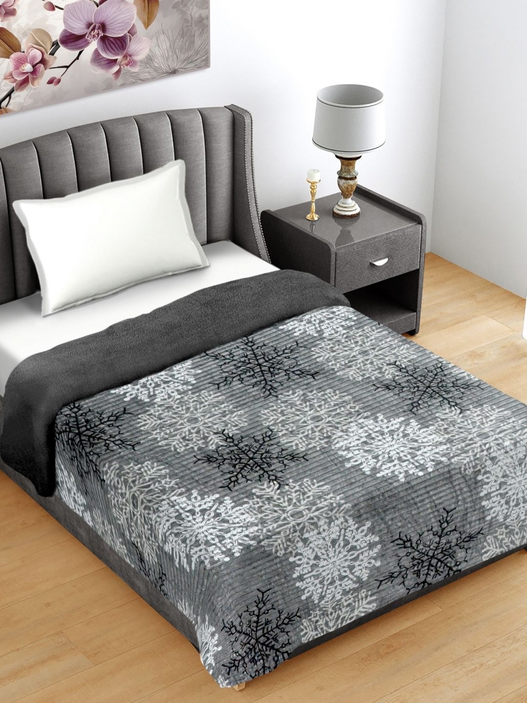 

FABINALIV Grey & White Floral Woollen 400 GSM Mild Winter Single Bed Comforter