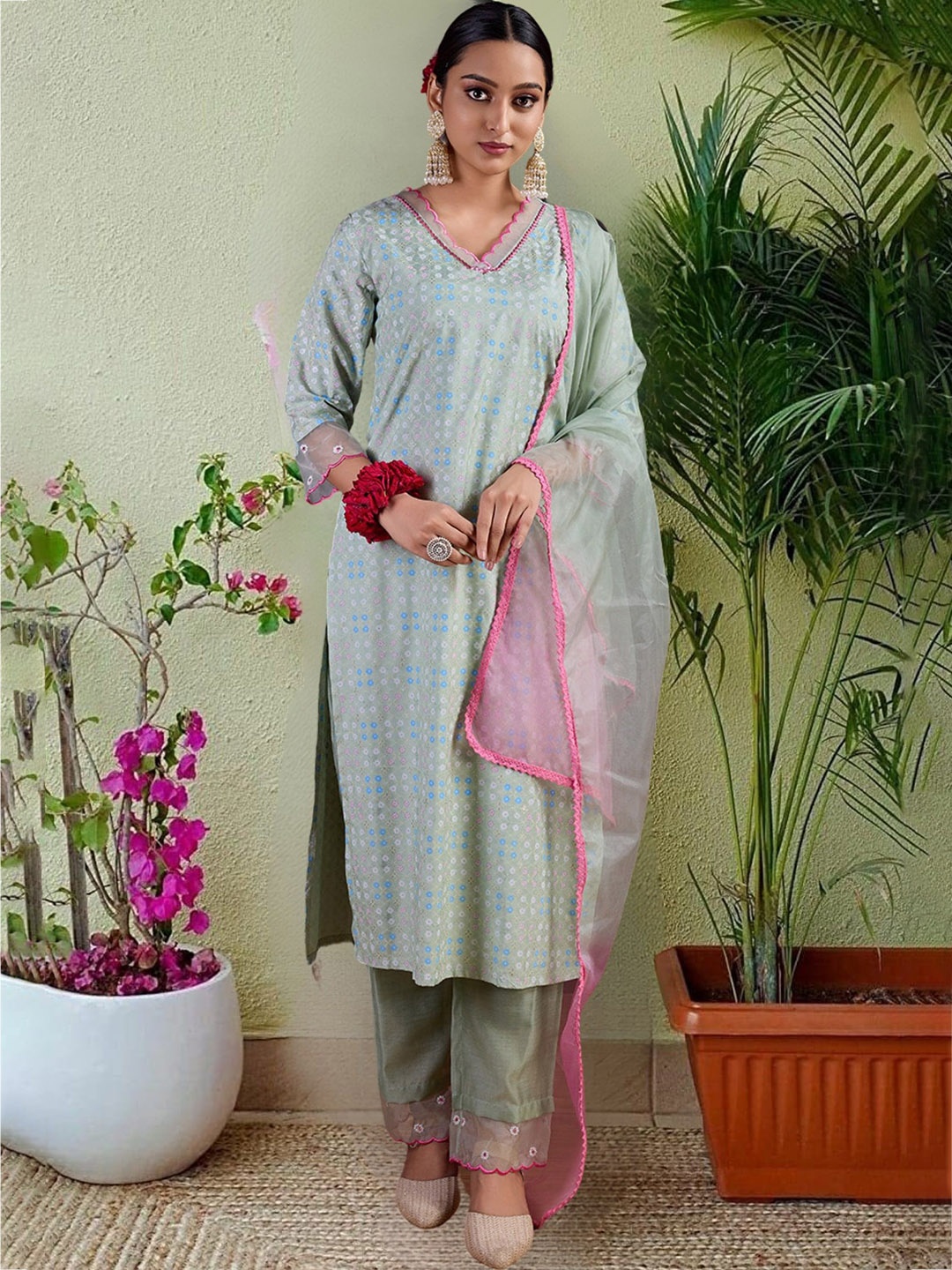 

KALINI Ethnic Motifs Embroidered Thread Work Kurta with Trousers & Dupatta, Green