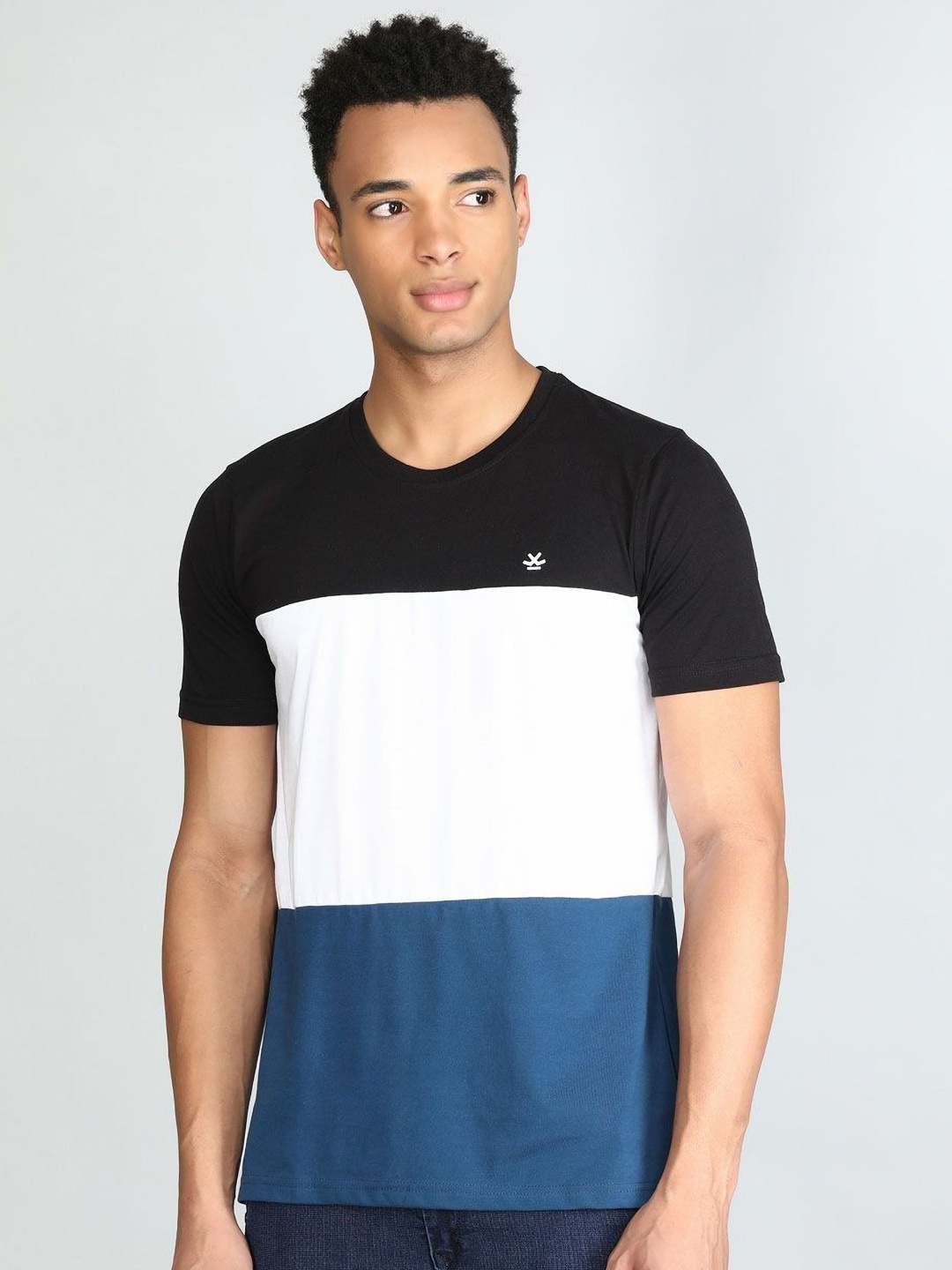 

WROGN Men Colourblocked Round Neck Cotton T-shirt, Navy blue