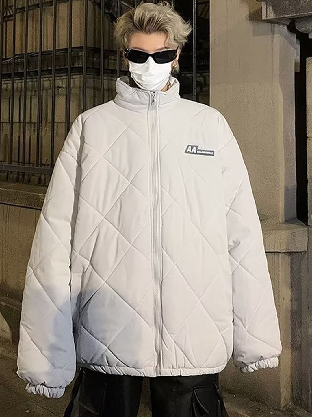 

StyleCast x Revolte Men Solid Mock Collar Oversized Padded Jacket, White