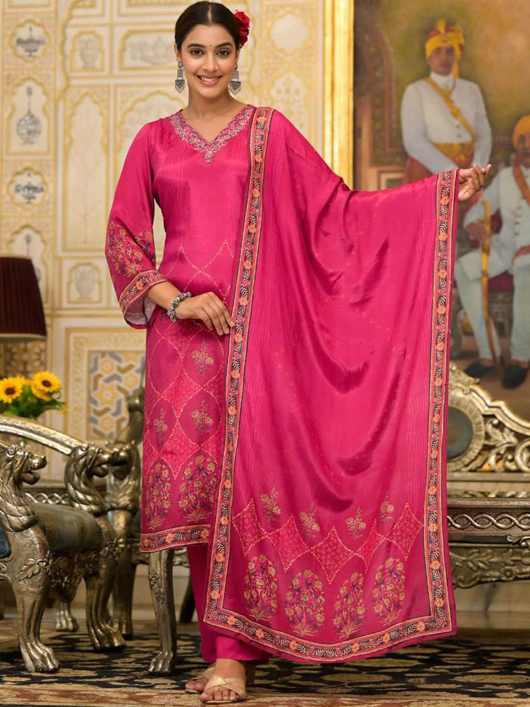

Meena Bazaar Floral Printed Thread Work Kurta with Trousers & Dupatta, Pink