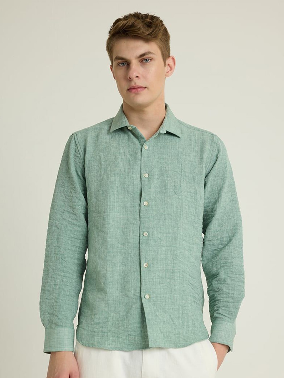 

Snitch Men Smart Spread Collar Solid Casual Shirt, Green