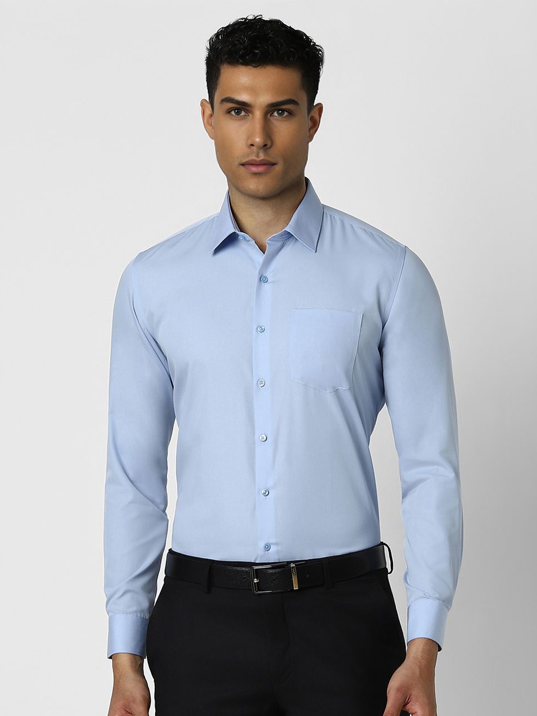 

Van Heusen Men Spread Collar Solid Cotton Slim Fit Formal Shirt, Blue