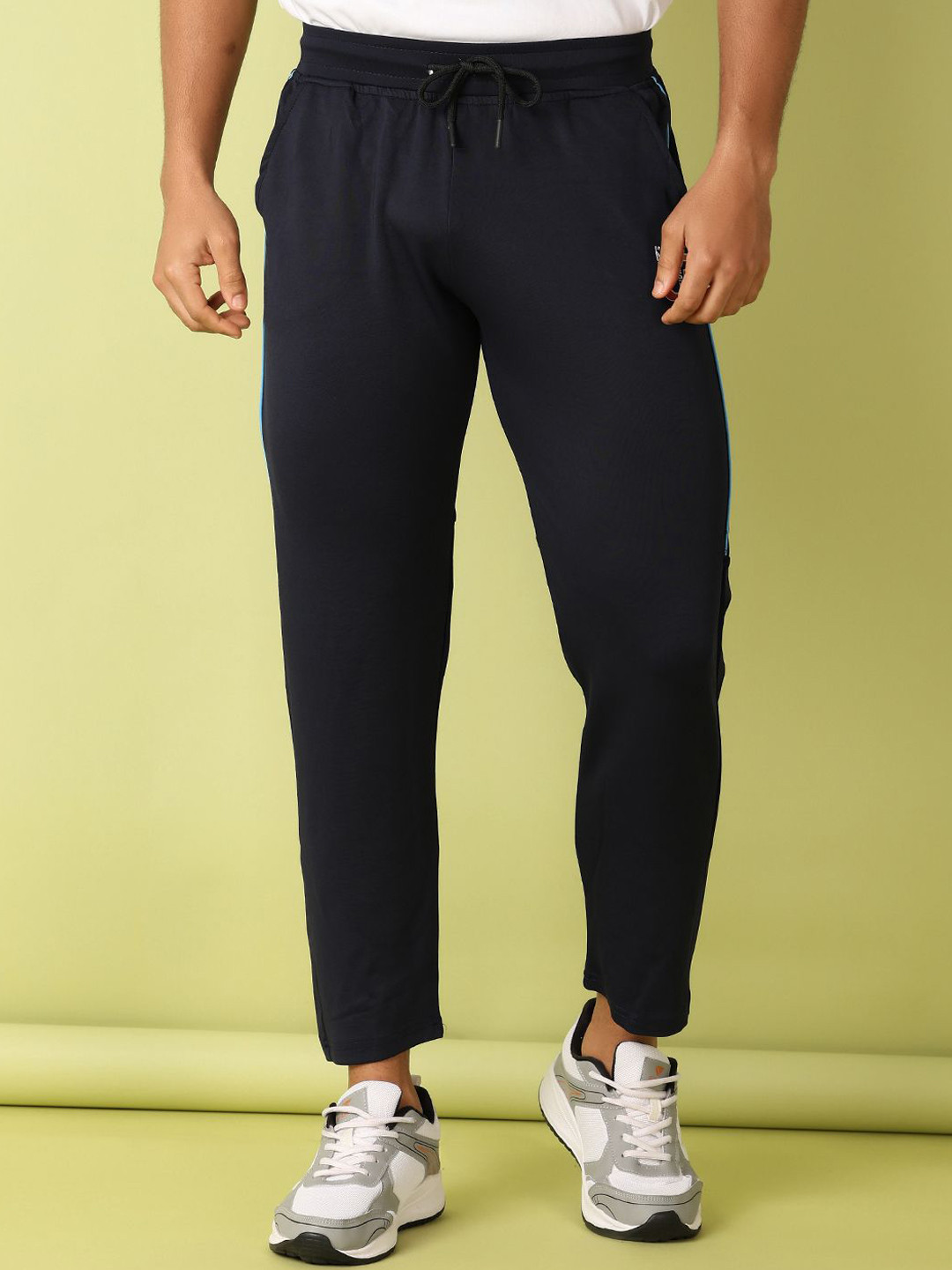

V-Mart Men Solid Regular Fit Track Pants, Navy blue
