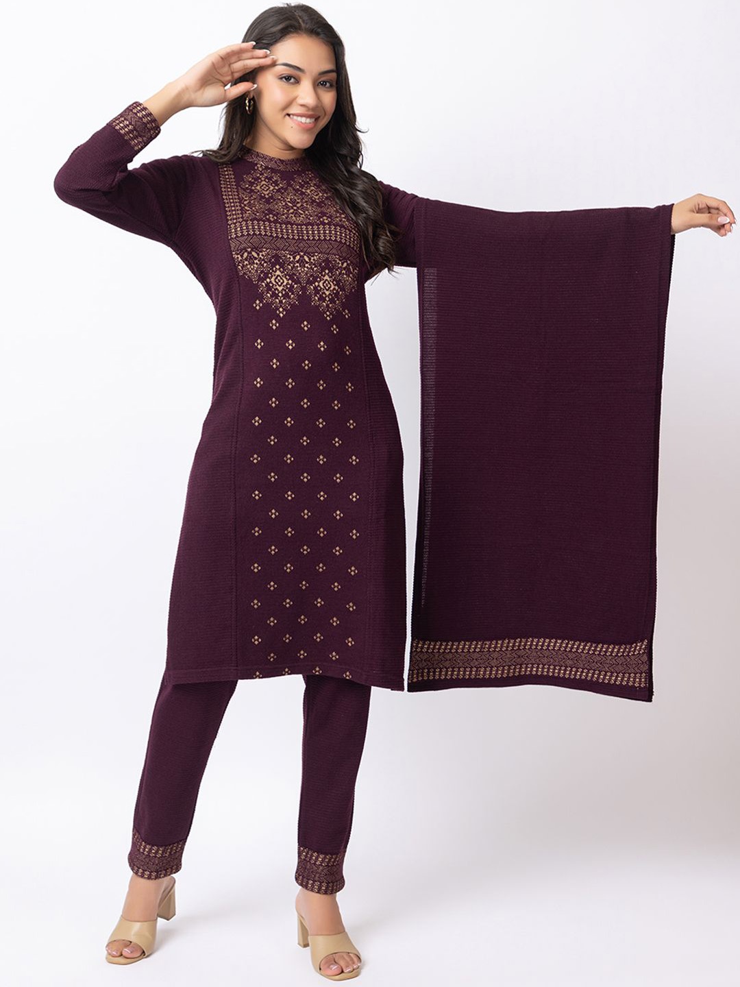 

KEIKO Ethnic Motifs Printed Straight Kurta with Trousers & Dupatta, Burgundy